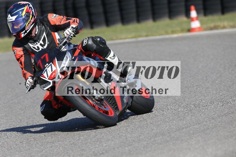 /Archiv-2025/49 26.08.2025 Cornu Master School ADR/blau-bleu/77